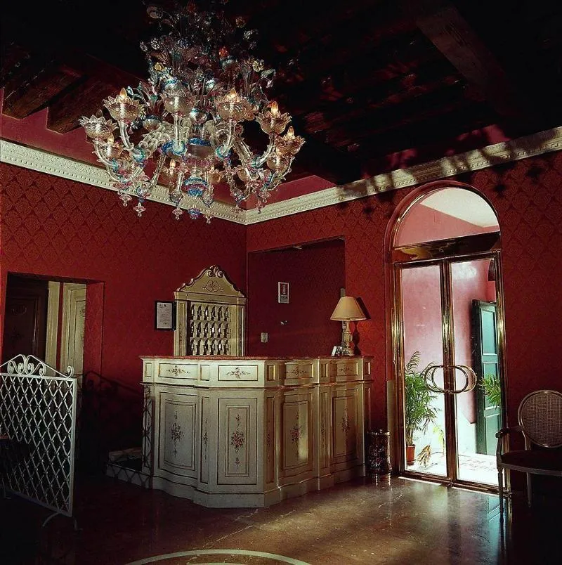 Lobby, Tre Archi, Venice