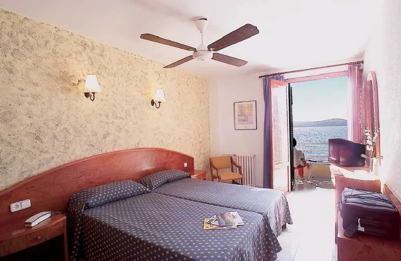 Room, Carabela, Majorca