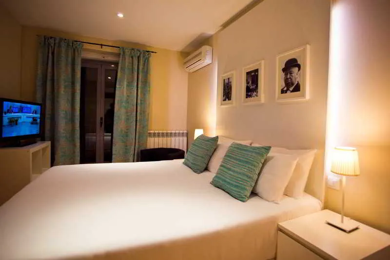 Room, Apartment in the Centre, Madrid
