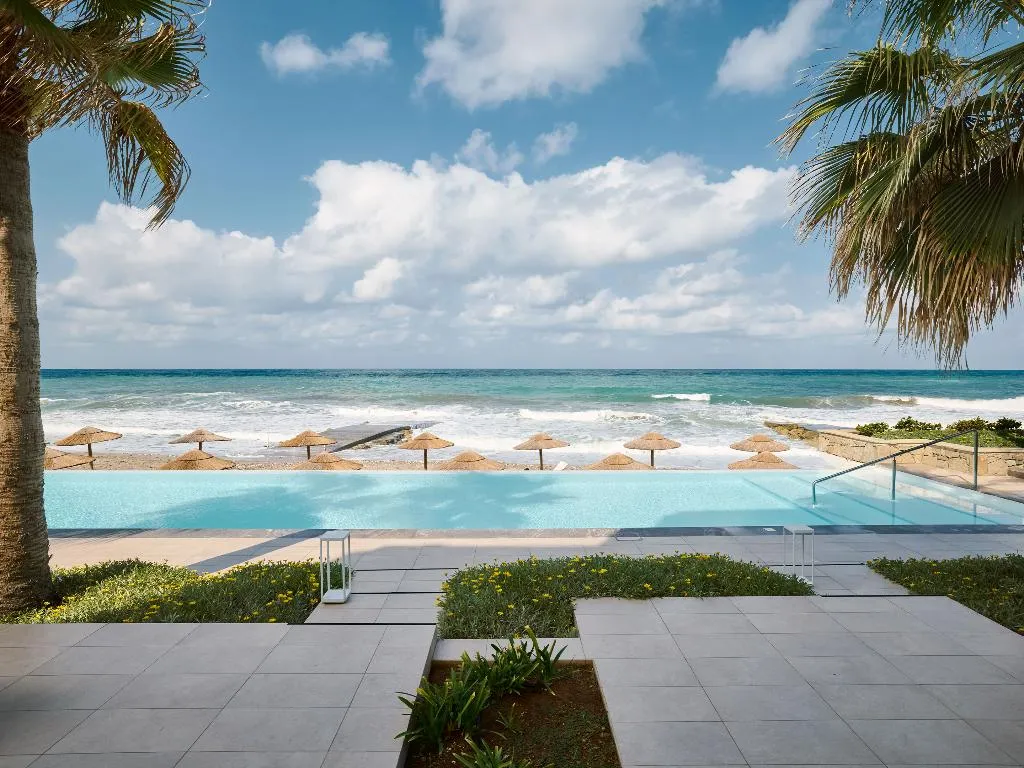 SUITE DELUXE SEA FRONT Room, Grecotel LUXME White, Crete