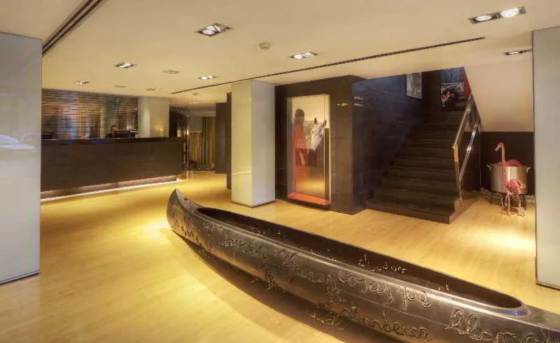 Lobby, HM Jaime III, Majorca