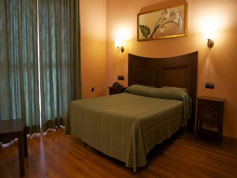 Room, Los Dolmenes, Andalucia