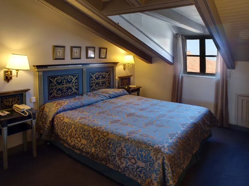 DOUBLE SINGLE USE STANDARD Room, Palacio de Velada, Madrid