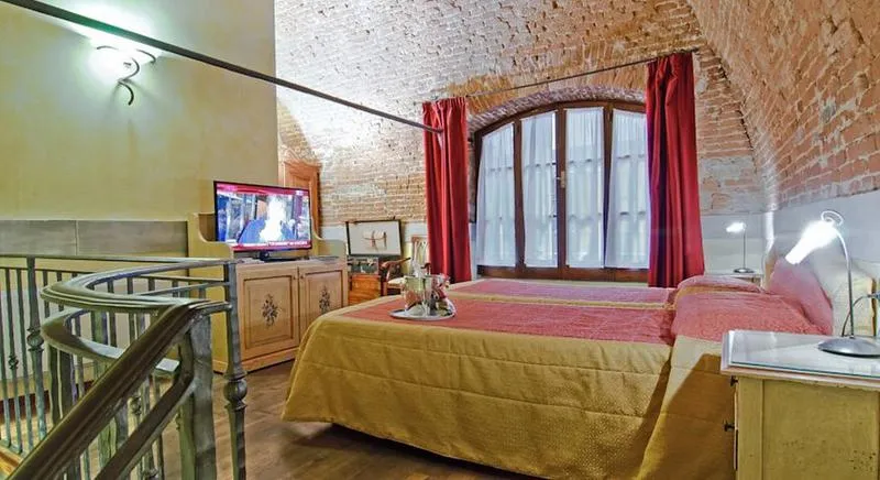 Room, Alba Palace, Florence