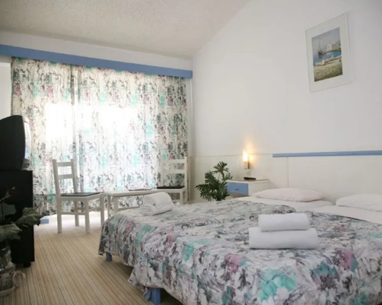 SINGLE STANDARD Room, Caravos, Skiathos