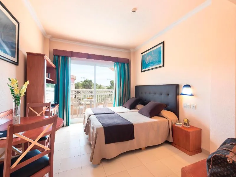 Room, Green Garden, Majorca