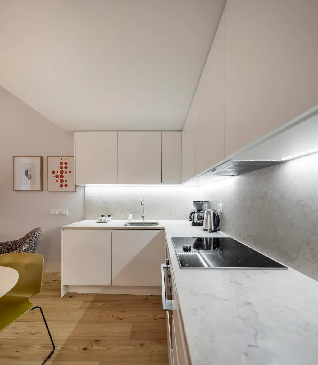STUDIO STANDARD Room, Lisbon Serviced Apartments - Mouraria, Lisbon