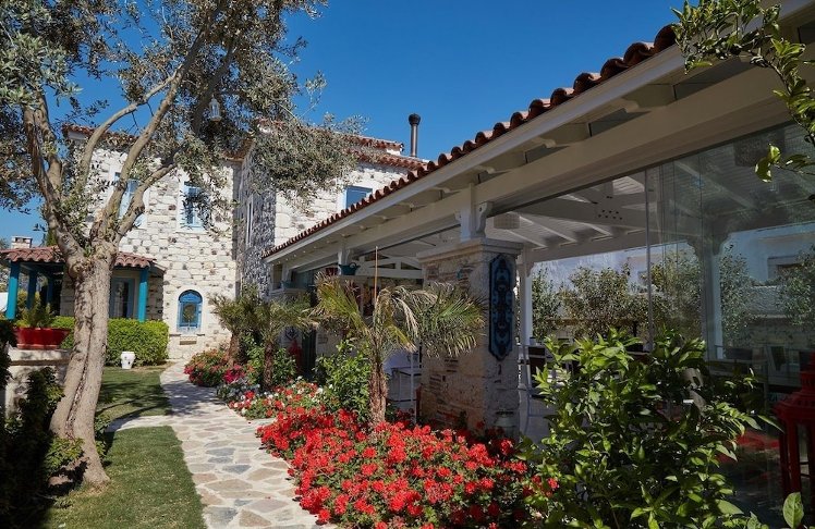 On Oda Otel, Izmir