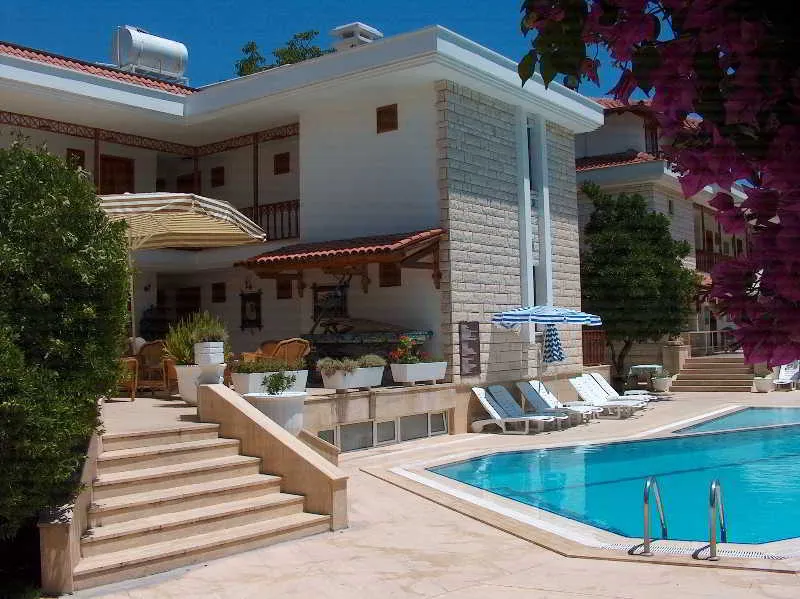 Pool, Felice, Antalya