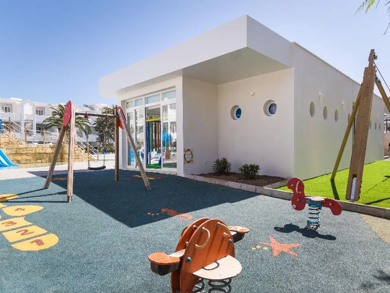 Sports and Entertainment, Jutlandia, Majorca