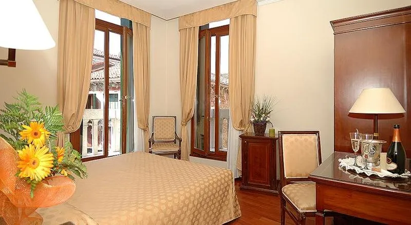 TRIPLE SUPERIOR Room, La Forcola, Venice