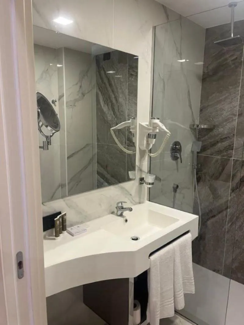 DOUBLE STANDARD Room, JR Hotels Bocconi Milano, Milan