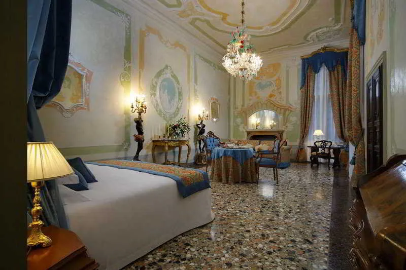 Room, Palazzo Paruta, Venice