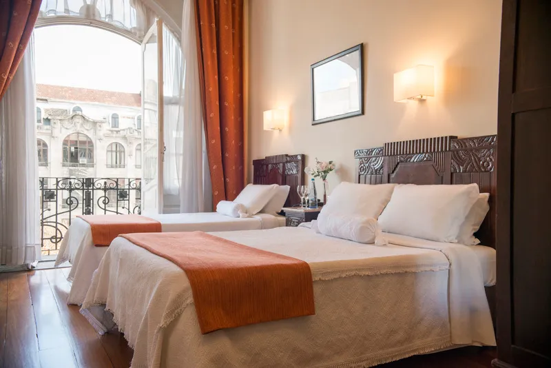 TWIN WITH BALCONY Room, Aliados, Porto
