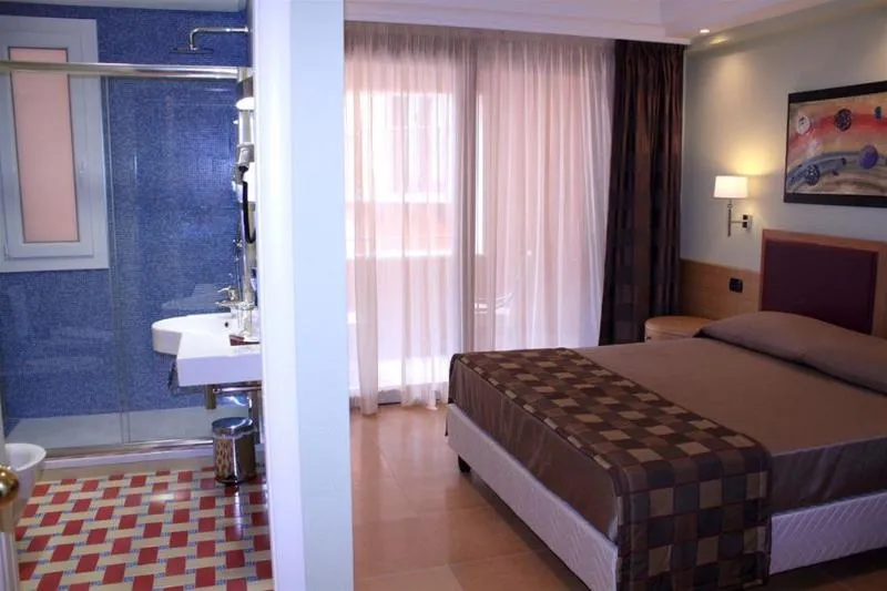 Room, Artemis, Palermo