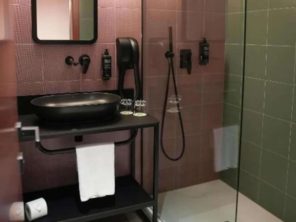 TWIN CITY VIEW Room, ibis Styles ST Pauls Bay Malta, Malta