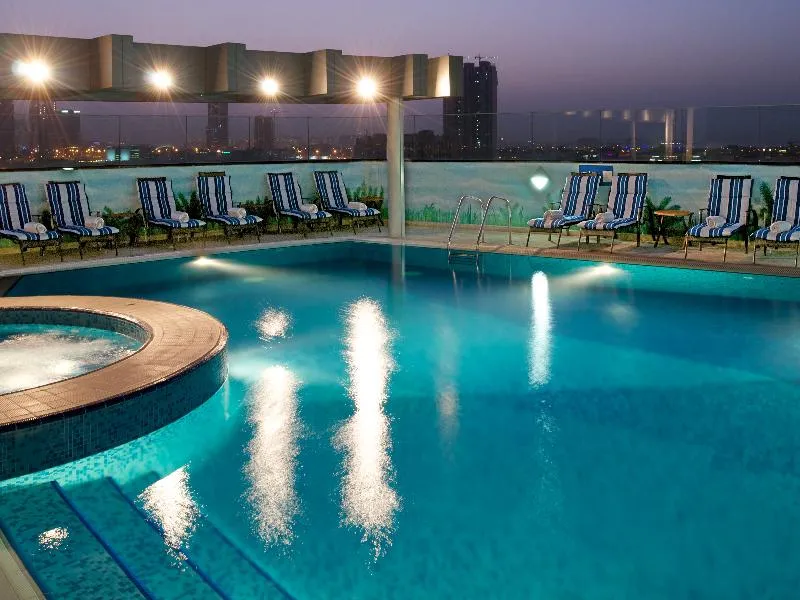 Pool, Montreal Barsha Hotel, Dubai