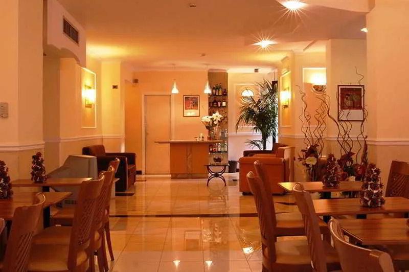 Restaurant, Executive, Rome