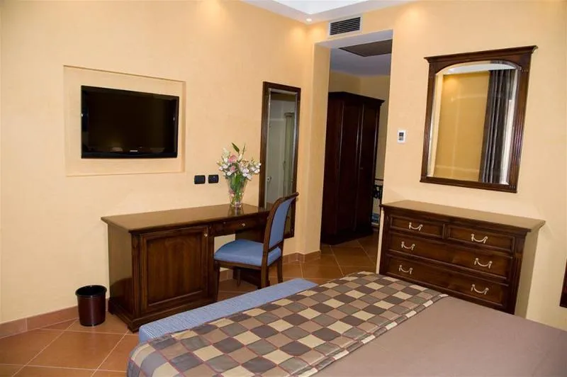 Room, Artemis, Palermo