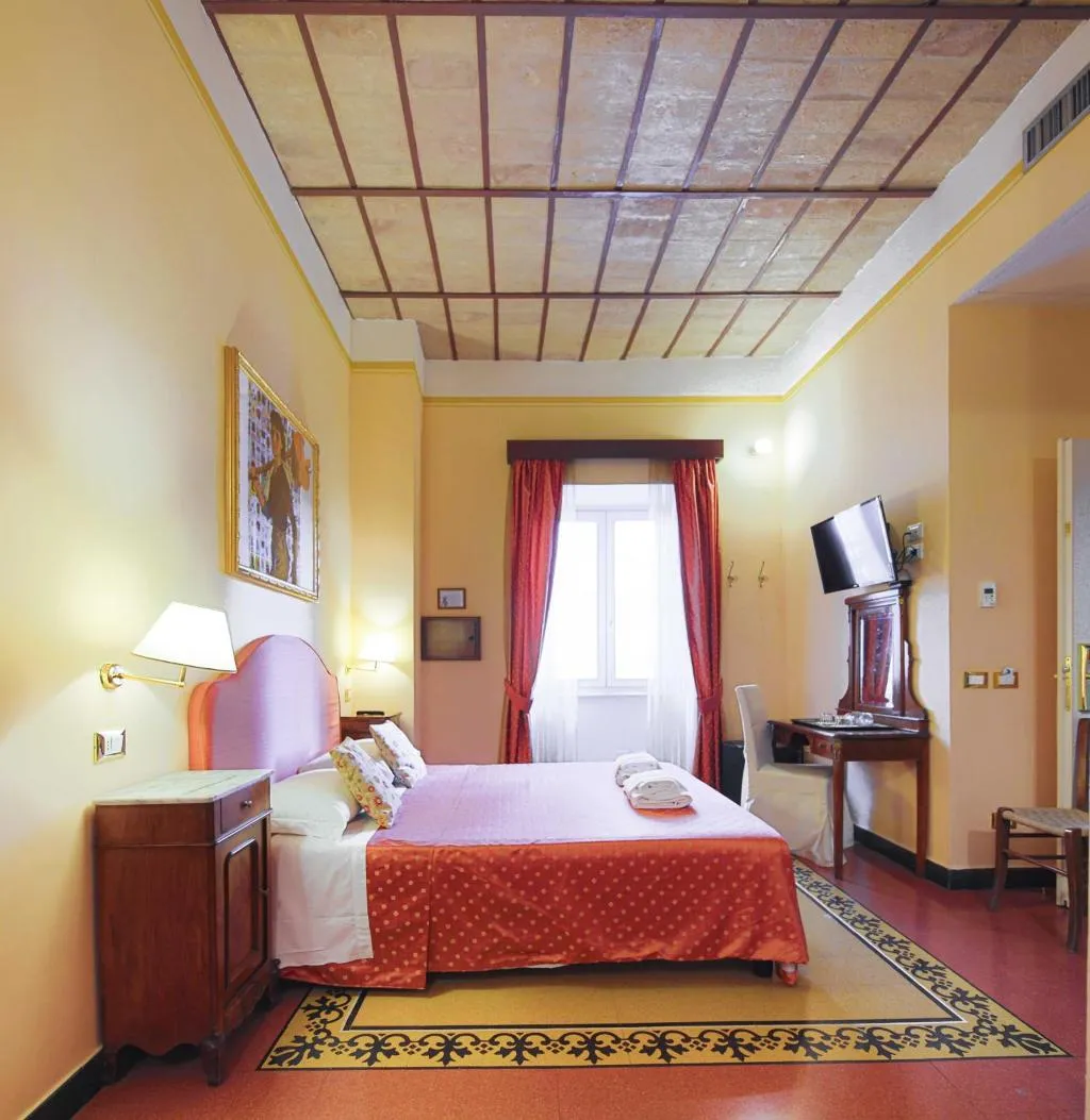 QUADRUPLE STANDARD Room, Casa de' Fiori Biscione, Rome