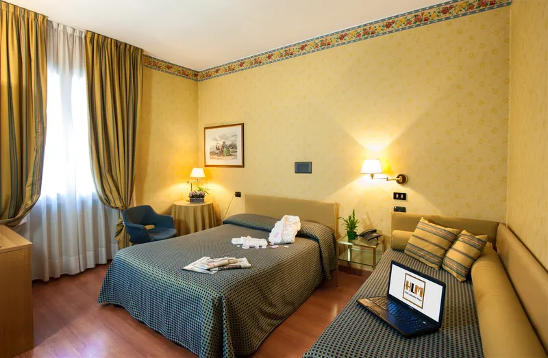 TRIPLE STANDARD Room, Lombardia Milano, Milan