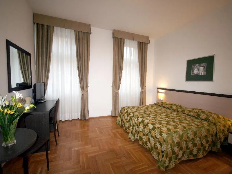 Room, Praga 1, Prague