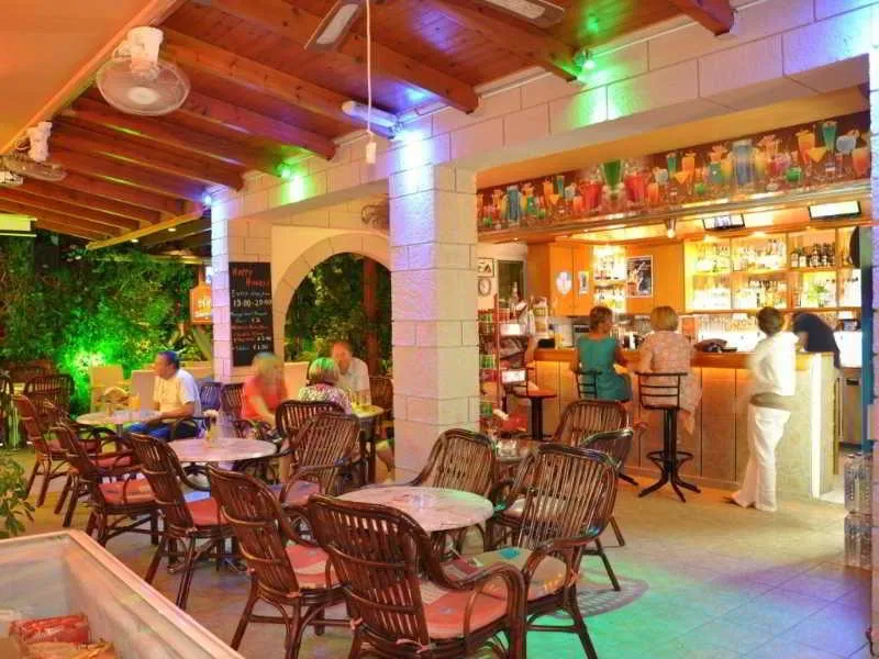 Bar, Summer Memories Aparthotel, Rhodes