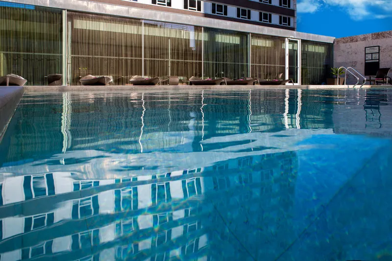 Pool, Sheraton Lisboa Hotel & Spa, Lisbon