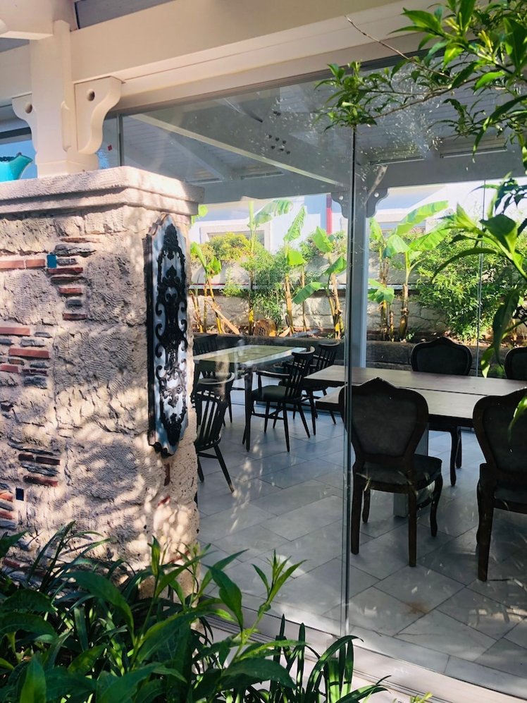 On Oda Otel, Izmir
