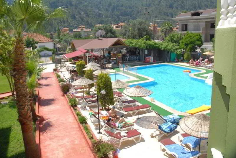 Terrace, Efem, Dalaman
