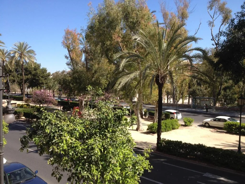 DOUBLE SUPERIOR WITH VIEWS Room, B&B Mare de Deu Jardines del Turia, Valencia