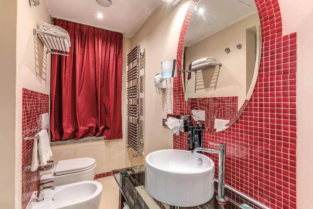 Double or Twin ECONOMY Room, La Griffe Hotel Roma, Rome