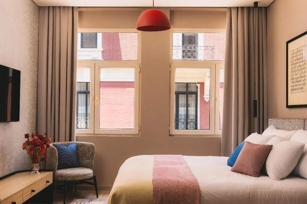 STUDIO STANDARD Room, Saint J Hotel By Brassbell, Cairo