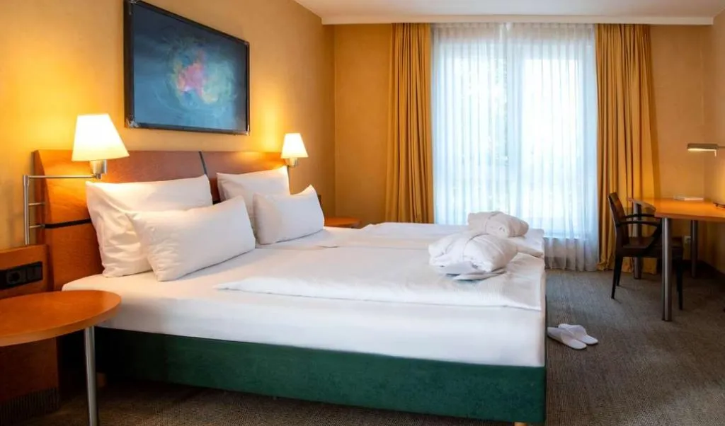 APARTMENT CAPACITY 4 Room, Best Western Premier Airporthotel Berlin, Berlin