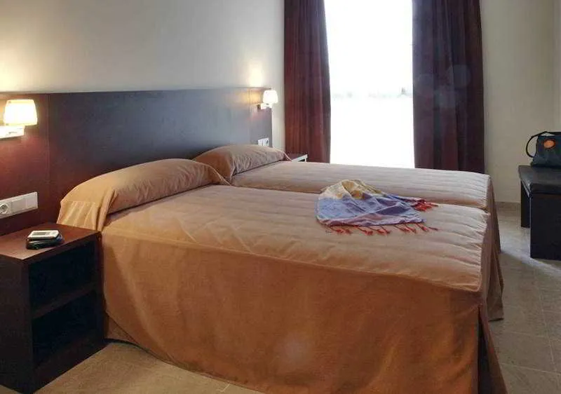 Room, Serhs del Port, Barcelona