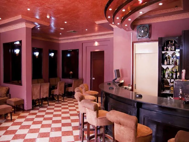 Bar, Ouzoud Beni Mellal, Marrakech