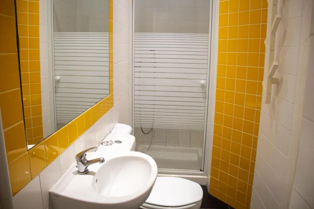 General view, O2 Hostel, Porto