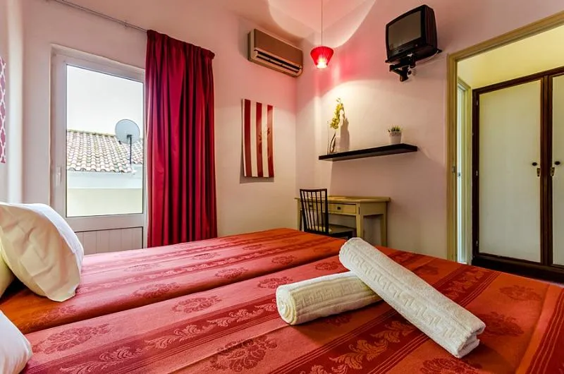Double or Twin STANDARD Room, Praia do Sol, Lisbon