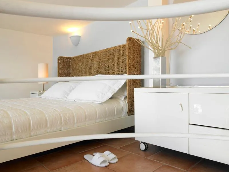 APARTMENT STANDARD Room, Suites of the Gods Cave Spa, Santorini