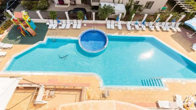 Pool, Flagman, Bourgas