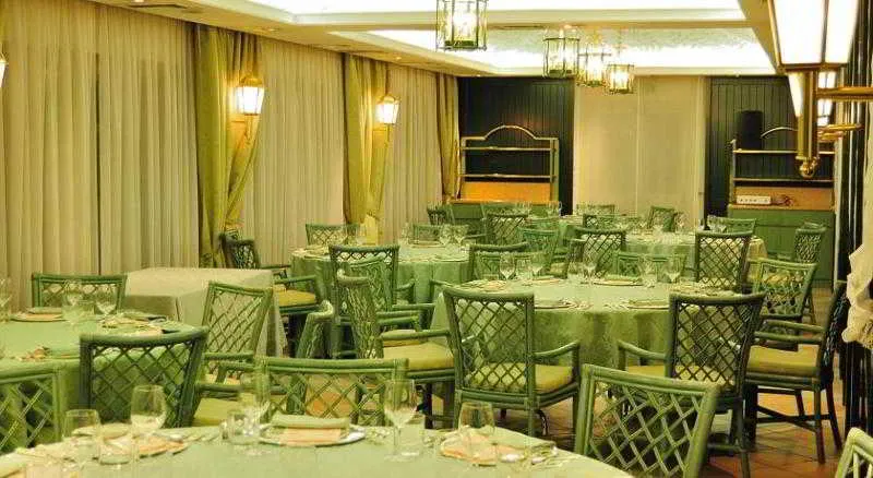 Restaurant, Perugia Plaza, Perugia