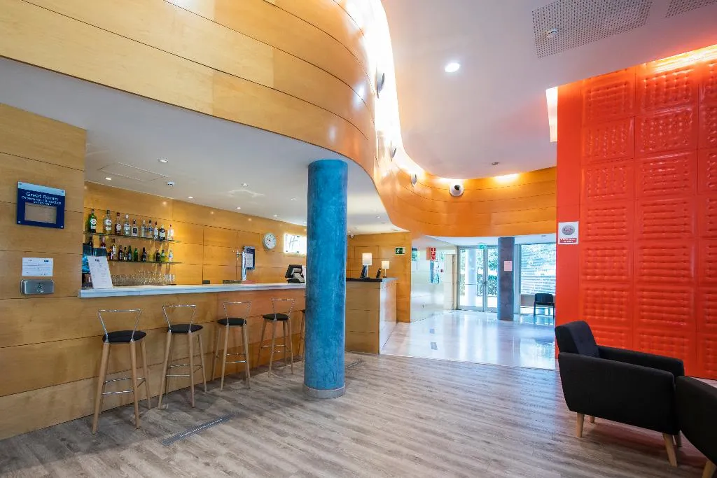 Lobby, Holiday Inn Express Molins de Rei, Barcelona