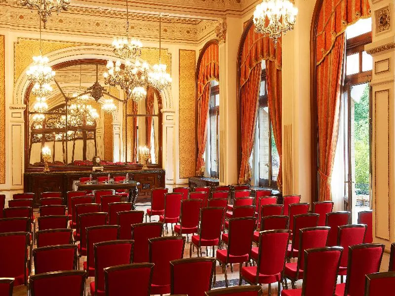 Conferences, Alfonso XIII, Seville