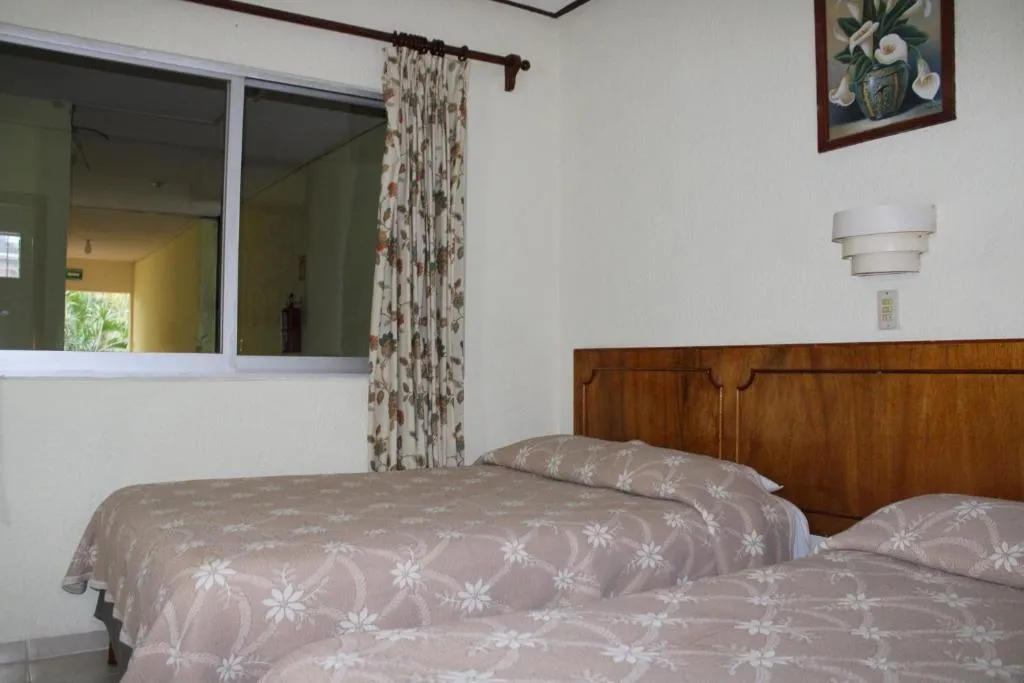 DOUBLE BASIC Room, Maria de la Luz, Cancun Area