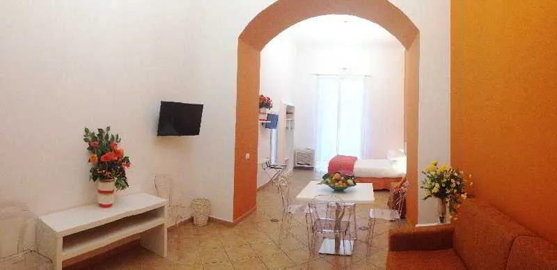 General view, Casa Sorrentina, Naples