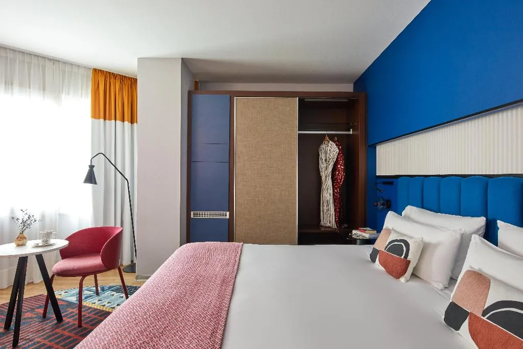 Room PREMIUM Room, Hotel Indigo Barcelona Plaza Espana, Barcelona
