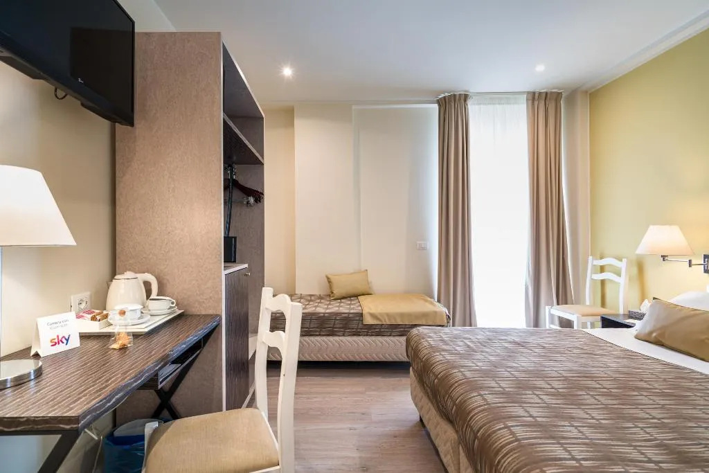QUADRUPLE SIDE SEA VIEW WITH BALCONY Room, Hotel Rivage Taormina, Taormina