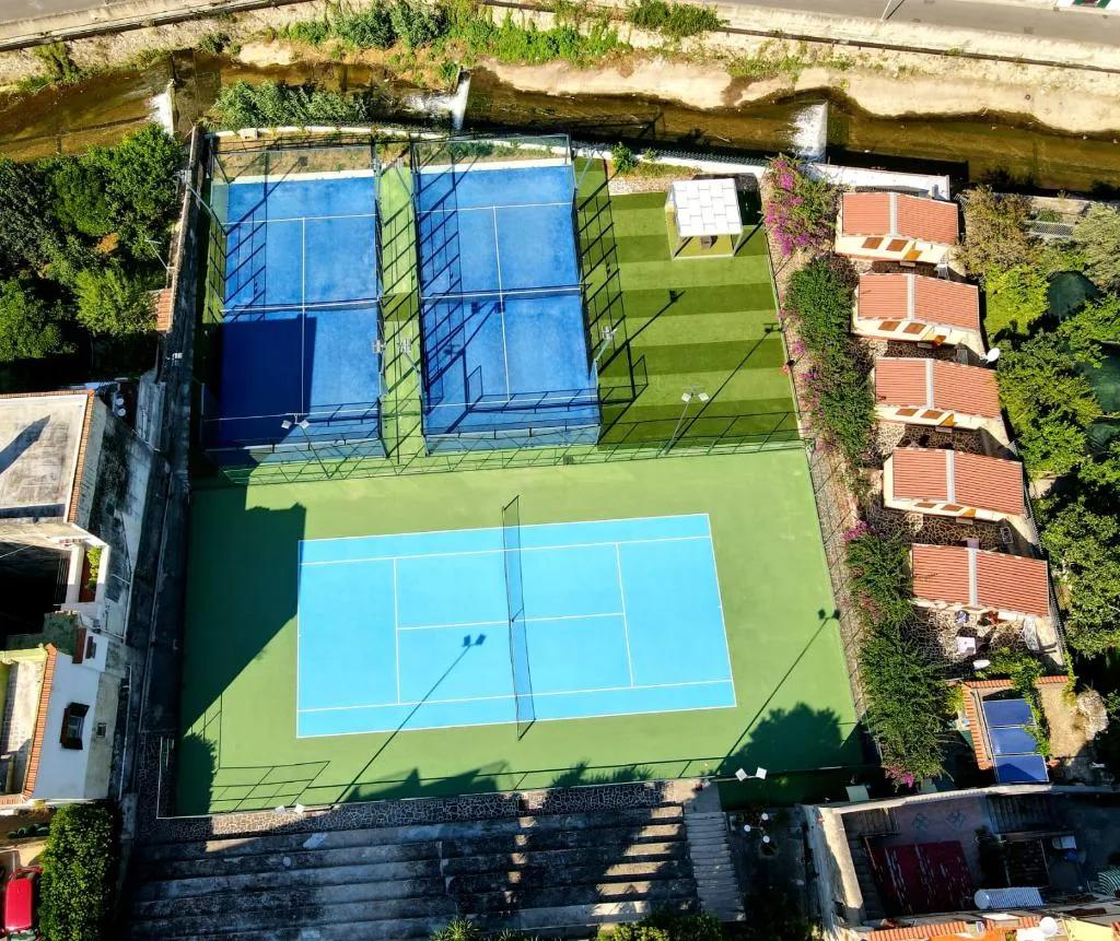 Sports and Entertainment, Hotel San Pietro, Naples