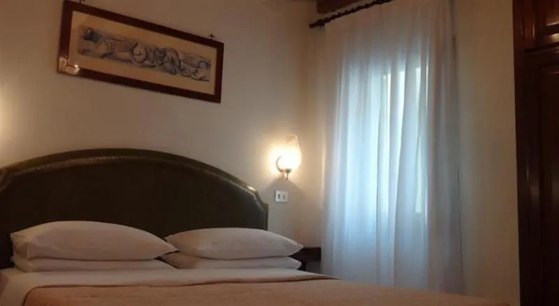 Double or Twin STANDARD Room, Minerva & Nettuno, Venice