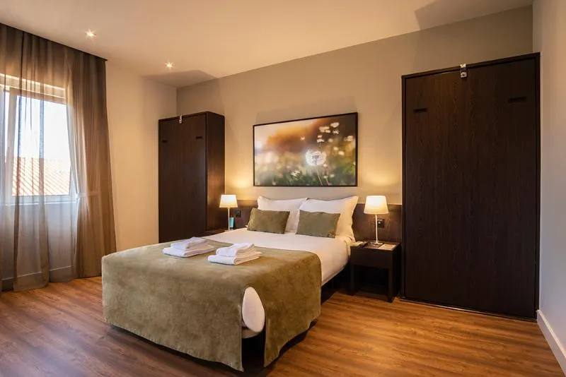DOUBLE SUPERIOR Room, Riversuites, Porto